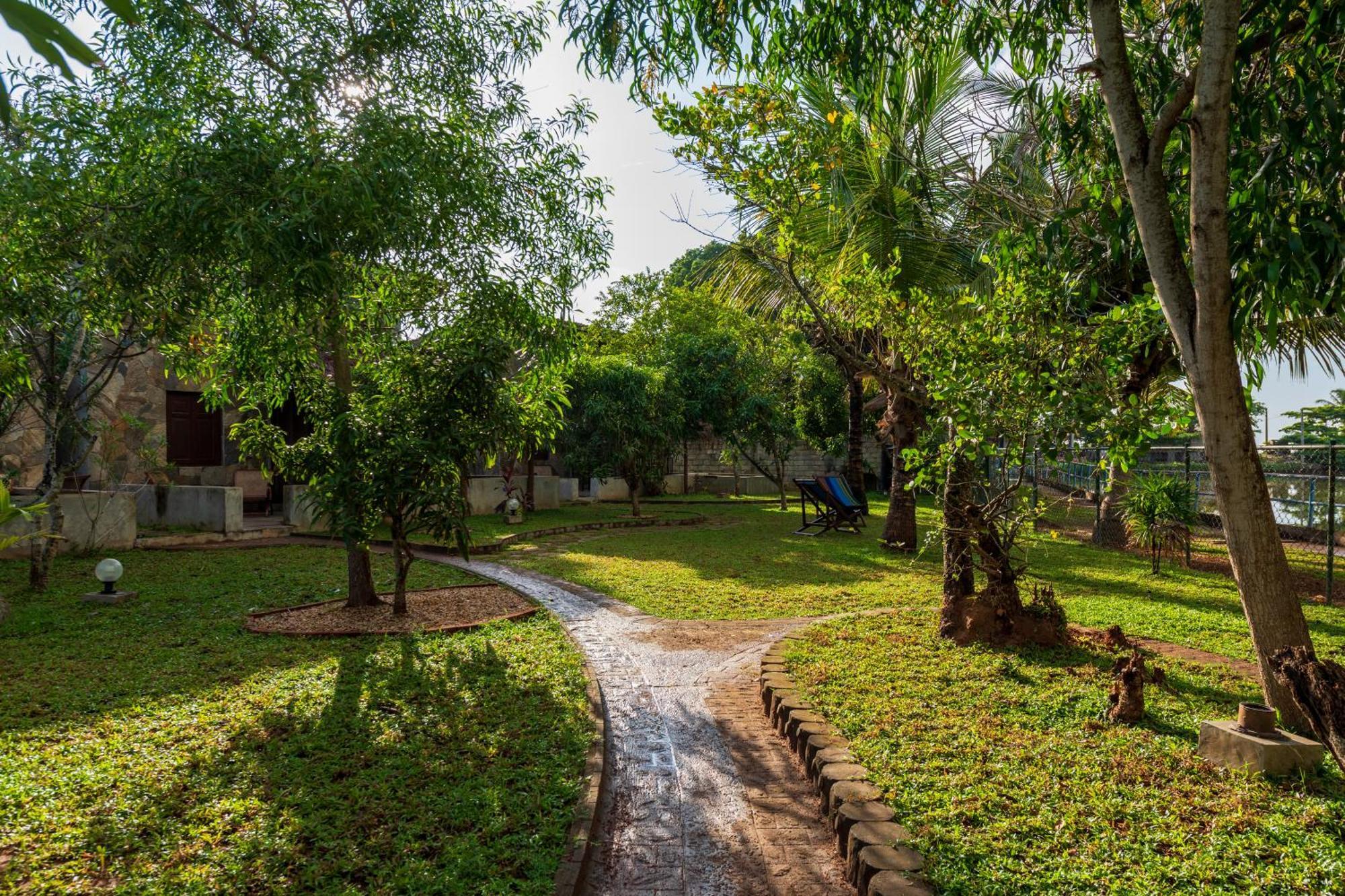 Queens Mount Tri Villas Tangalle Exterior photo